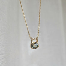 Load image into Gallery viewer, BonBon vedhæng m/u. kæde