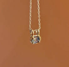 Load image into Gallery viewer, BonBon vedhæng inkl. kæde