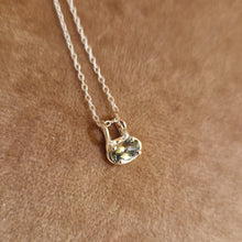 Load image into Gallery viewer, BonBon vedhæng inkl. kæde