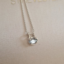 Load image into Gallery viewer, BonBon vedhæng inkl. kæde