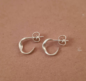 Mini Swirl earrings, silver