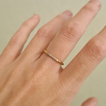 Load image into Gallery viewer, Classic diamond ring
