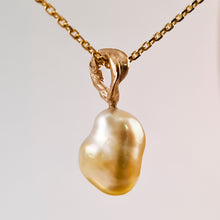 Load image into Gallery viewer, South Sea Pearl pendant