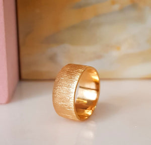 CONTRAST ring, goldplated